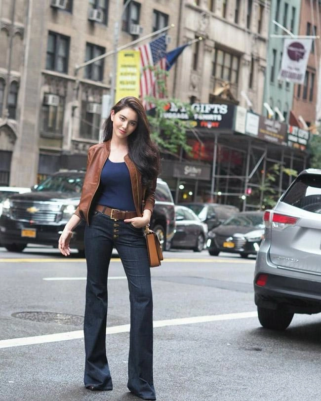 aundrey hepburn của thái lan gợi cảm hết cỡ nhưng chỉ thích áo phông quần jeans