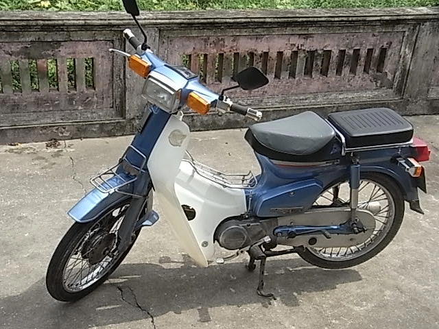 Bán xe máy honda cub 82 kim vàng giọt lệ hơi 50cc