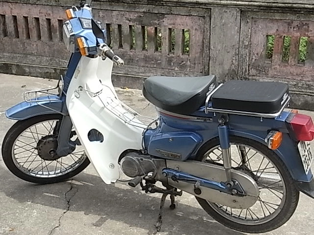 Bán xe máy honda cub 82 kim vàng giọt lệ hơi 50cc