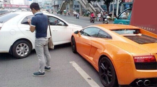  baojun 630 húc lamborghini gallardo 