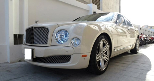 Bentley mulsanne bị tóm ở nha trang