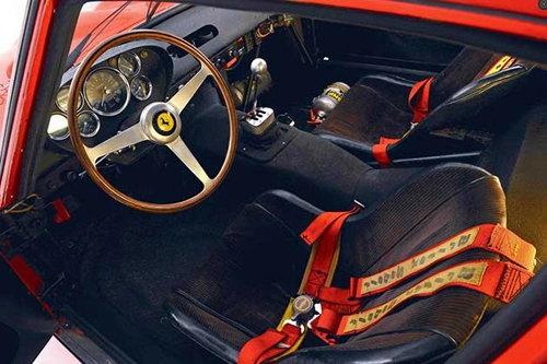  bí mật cách kiếm tiền của ferrari 