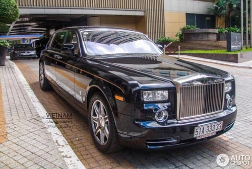 Bộ ba rolls-royce giá hàng chục tỷ đồng ở việt nam