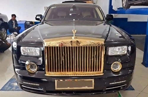 Bộ ba rolls-royce siêu sang mạ vàng ở việt nam