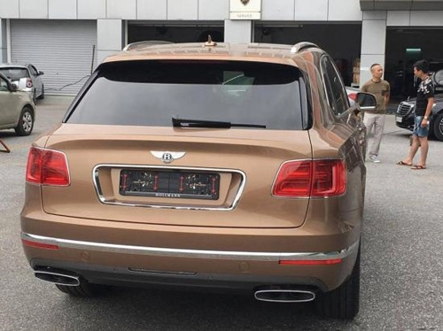 Cận cảnh bentley bentayga đầu tiên tại việt nam