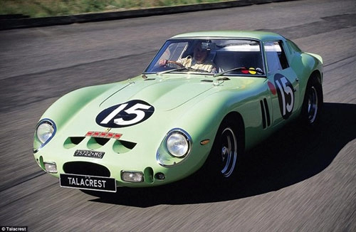 Cận cảnh ferrari 250 gto bằng đá cẩm thạch