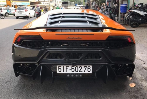 Cận cảnh lamborghini huracan lp610-4 độ novara đầu tiên tại vn