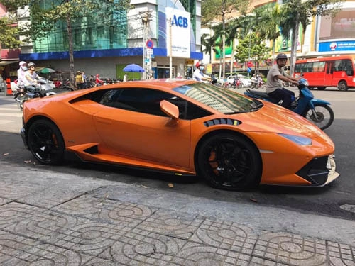 Cận cảnh lamborghini huracan lp610-4 độ novara đầu tiên tại vn