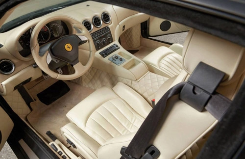 Cận cảnh siêu xe cực hiếm ferrari 575 gtz