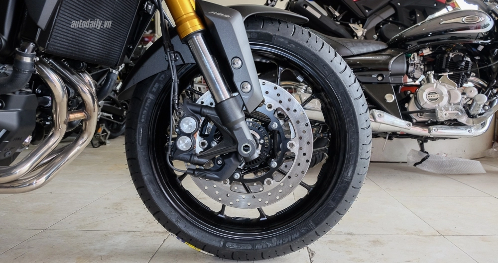 Cận cảnh yamaha mt-09 tracer 2016 giá 300 triệu đồng tại việt nam