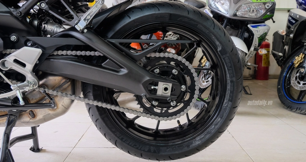 Cận cảnh yamaha mt-09 tracer 2016 giá 300 triệu đồng tại việt nam