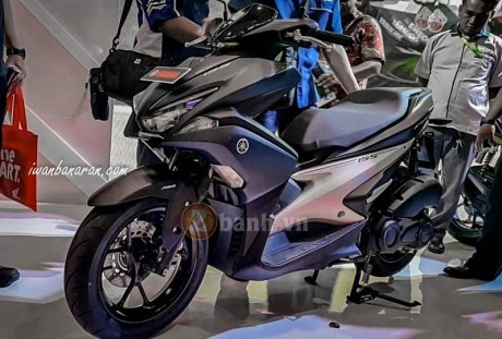 Cận cảnh yamaha nvx 155 2017 với 3 phiên bản