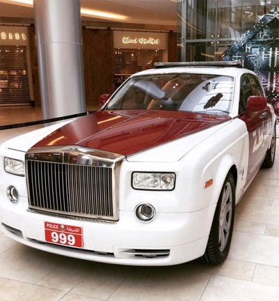  cảnh sát abu dhabi sắm rolls-royce phantom 