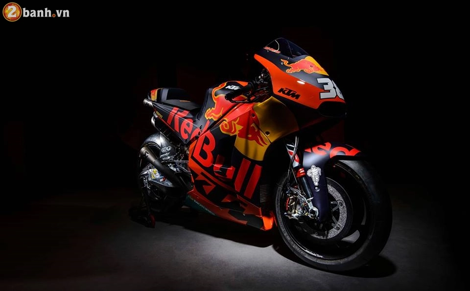 Chiêm ngưỡng cận cảnh xe đua ktm rc16 trước thềm mùa giải motogp 2017