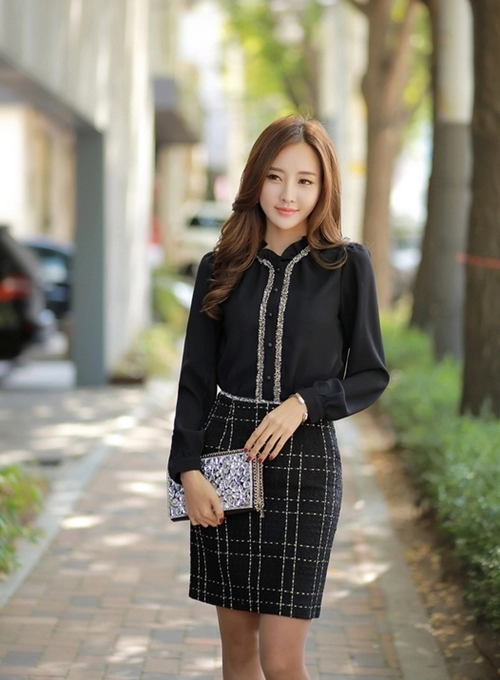 Chọn chân váy cho nữ công sở mùa này