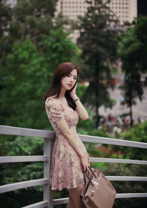 Chọn váy đẹp ghi điểm trong lần hẹn đầu
