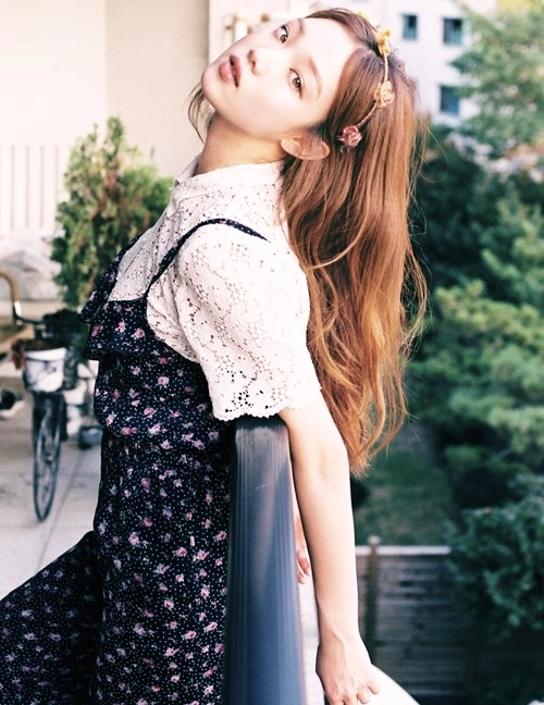 Cô ta không được đẹp hơn em