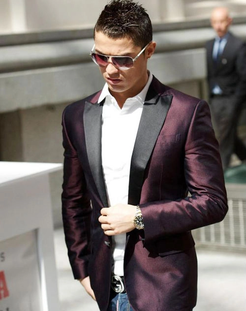 Cr7 đào hoa vì ăn vận lịch lãm thế này đây