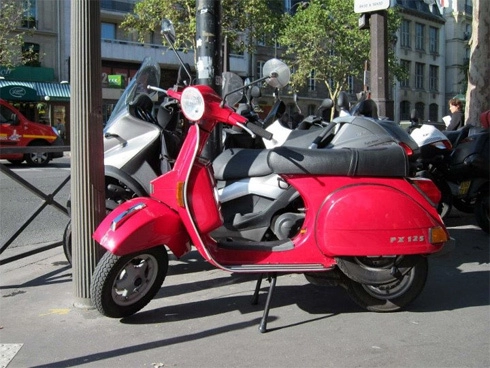  dàn vespa khoe sắc ở paris 