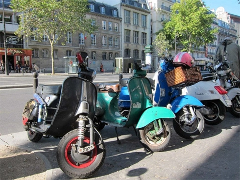  dàn vespa khoe sắc ở paris 