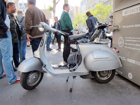  dàn vespa khoe sắc ở paris 