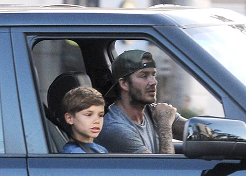 David beckham lượn phố bằng range rover đen