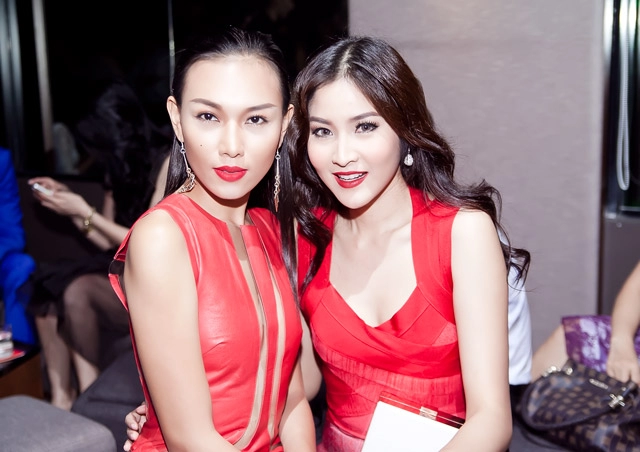 Đêm hội chân dài mẫu 10 nước hội ngộ