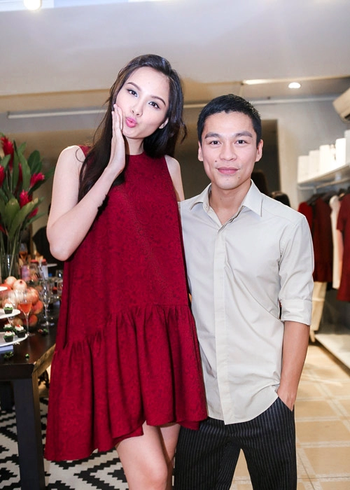 Diễm hương làm mặt xấu bên chồng sắp cưới