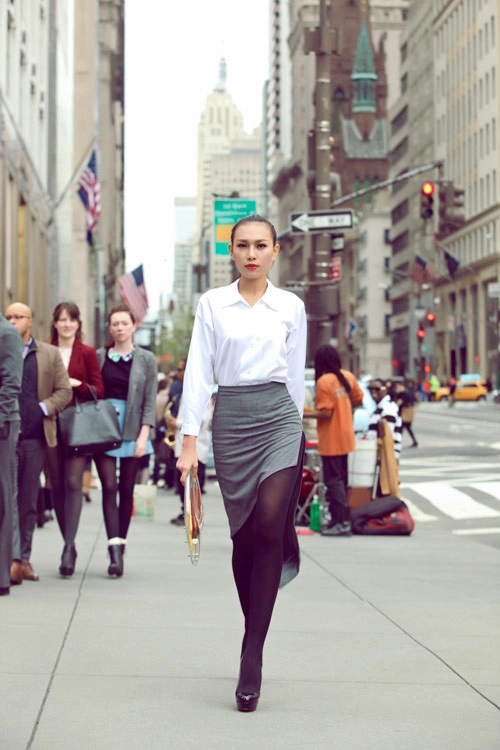Diệu huyền xinh đẹp trên phố new york