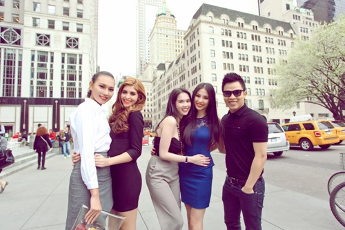 Diệu huyền xinh đẹp trên phố new york