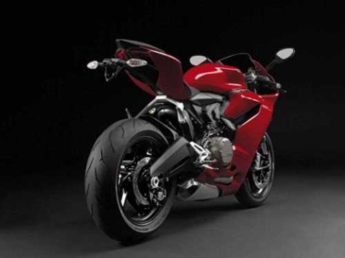 Ducati 899 panigale bất ngờ ra mắt