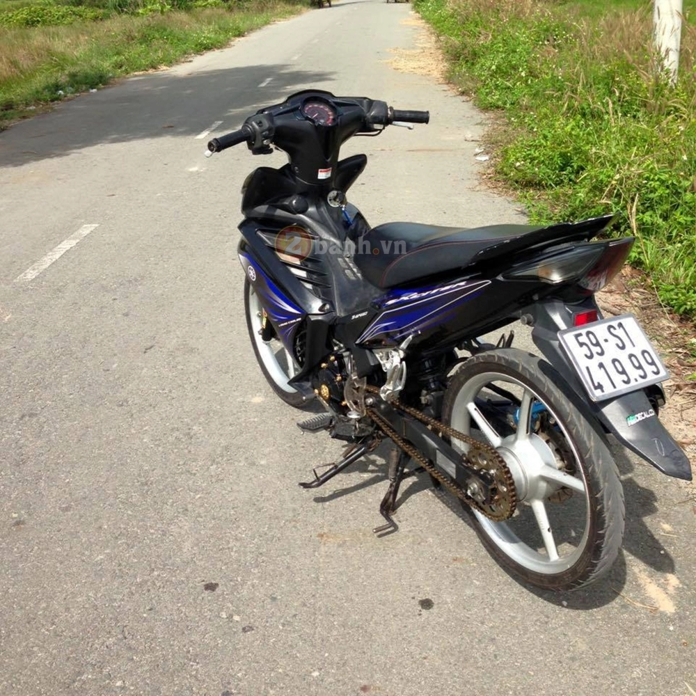 Exciter 135 mang dàn chân rcb