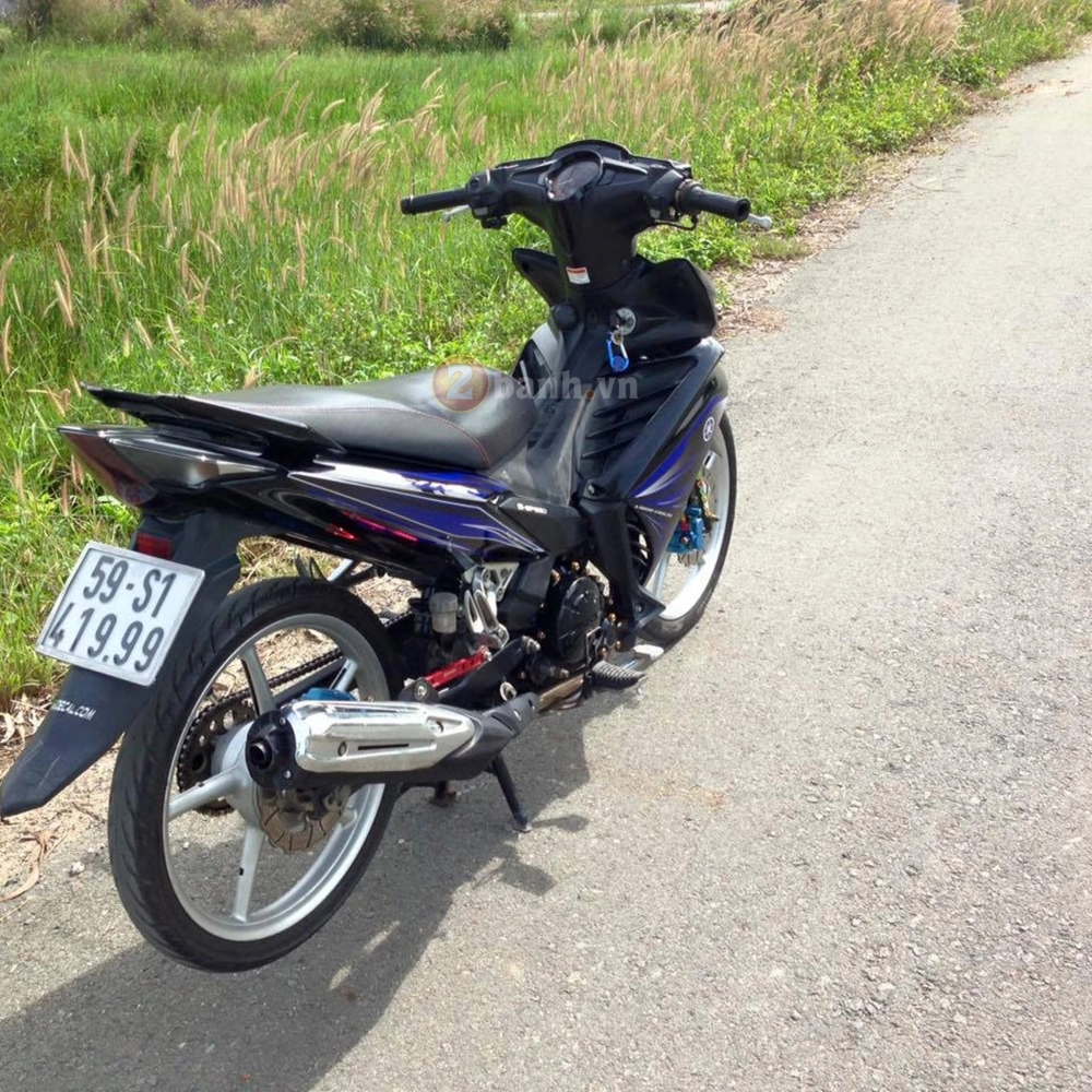 Exciter 135 mang dàn chân rcb