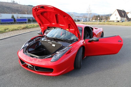  ferrari 458 bị triệu hồi vì cốp xe bị kẹt 