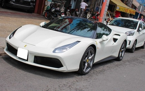 Ferrari 488 gtb mới mua của cường đô la có gì đặc biệt