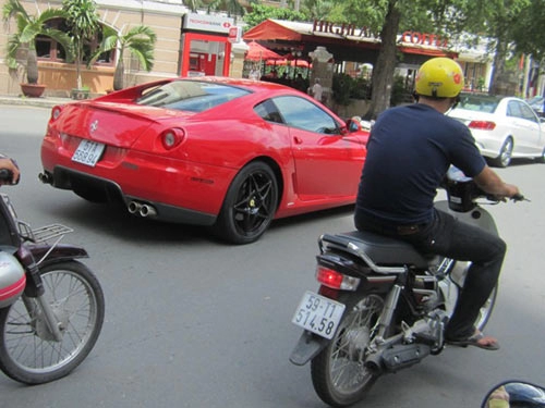 Ferrari 599 gtb độc nhất việt nam xuất hiện