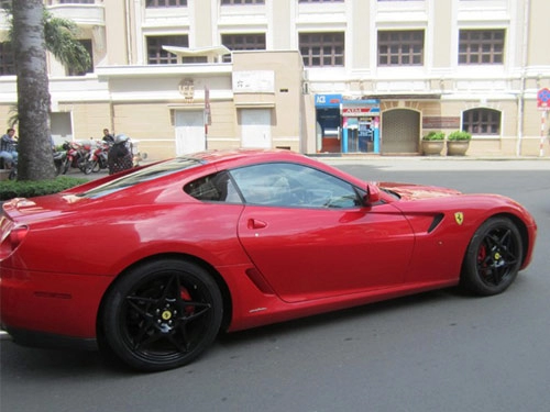 Ferrari 599 gtb độc nhất việt nam xuất hiện