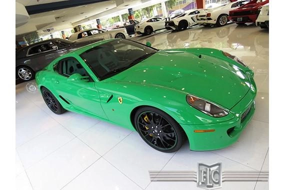 Ferrari 599 gtb fiorano 2007 độc đáo với màu sắc lạ