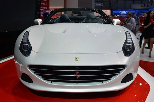 Ferrari california t siêu xe rẻ nhất trình làng