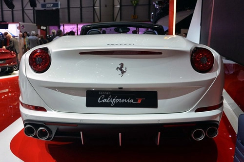 Ferrari california t siêu xe rẻ nhất trình làng