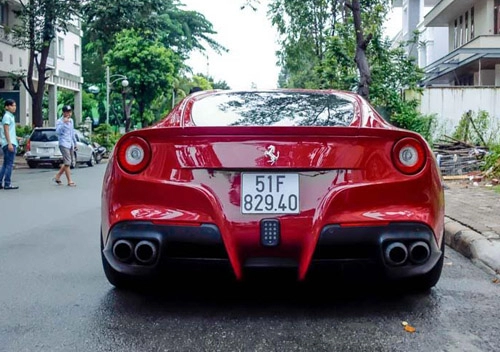 Ferrari f12 berlinetta giá gần 20 tỷ đã về tay cường đô-la