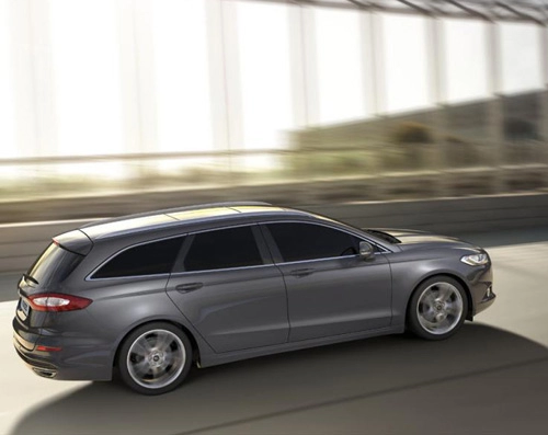 Ford công bố giá xe mondeo 2015