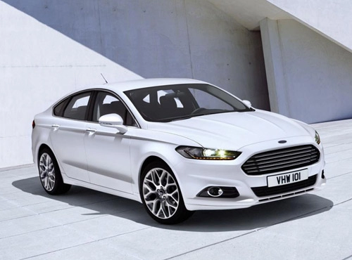 Ford công bố giá xe mondeo 2015