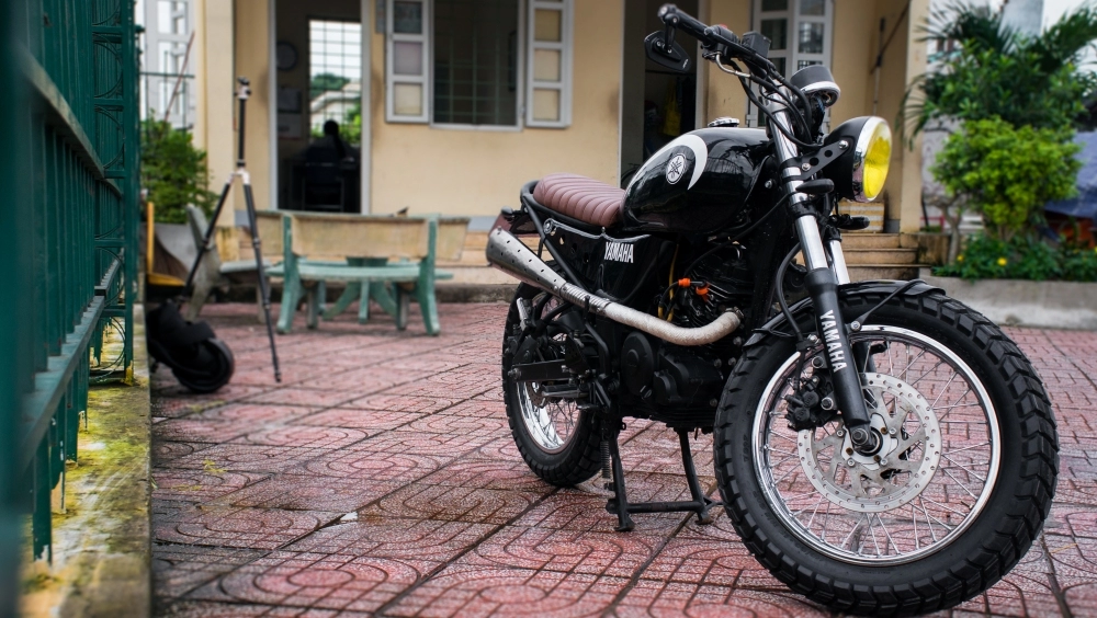 Fz150 lột xác scrambler bụi bặm