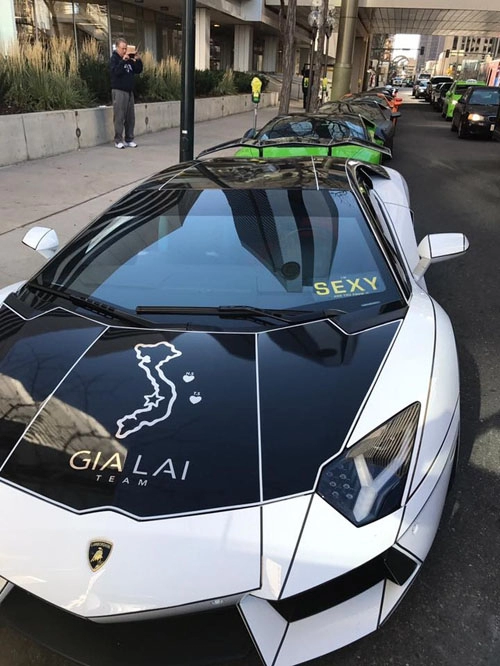 Gia lai team khoe dàn siêu xe lamborghini khủng trên đất mỹ