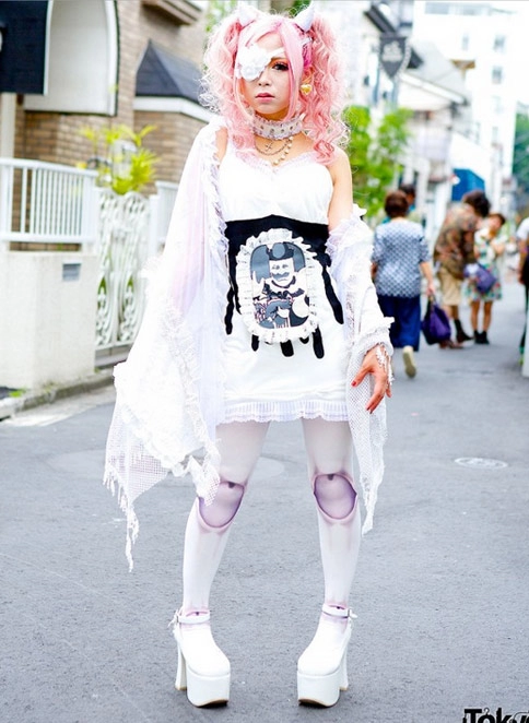 Giới trẻ tokyo đi tất thế nào