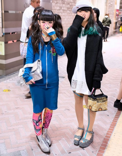 Giới trẻ tokyo đi tất thế nào