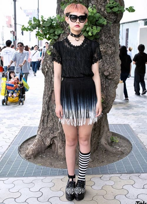 Giới trẻ tokyo đi tất thế nào
