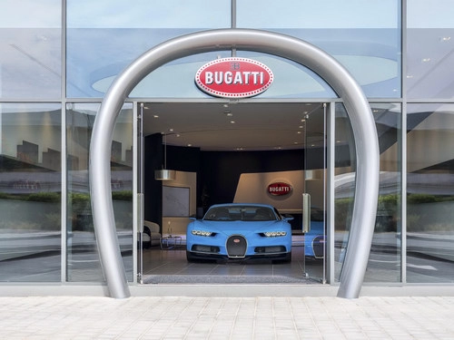 Hãng siêu xe bugatti mở showroom lớn nhất tại dubai