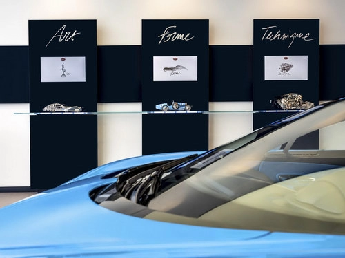 Hãng siêu xe bugatti mở showroom lớn nhất tại dubai